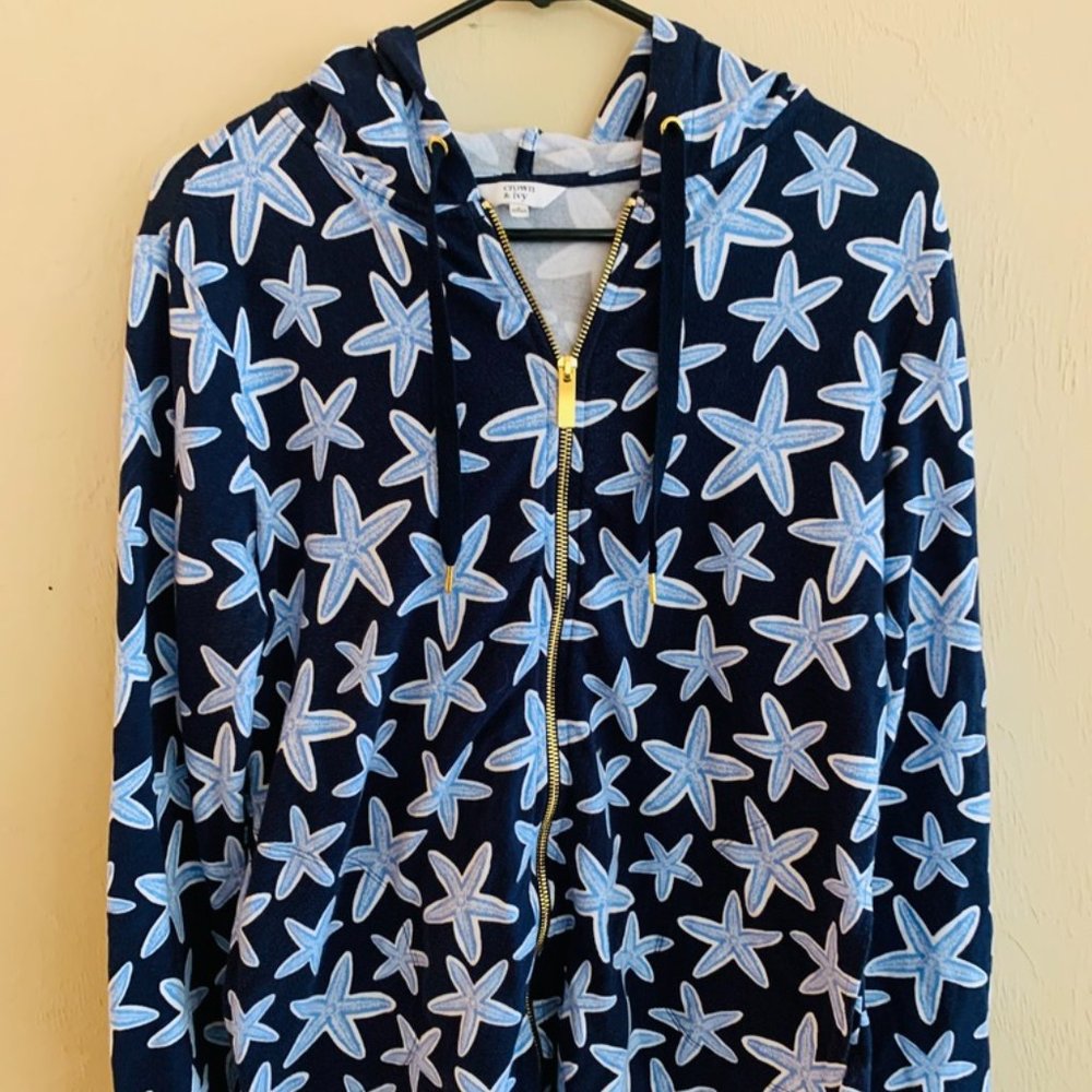 Crown and Ivy Size M Starfish Zip up Hoodie
